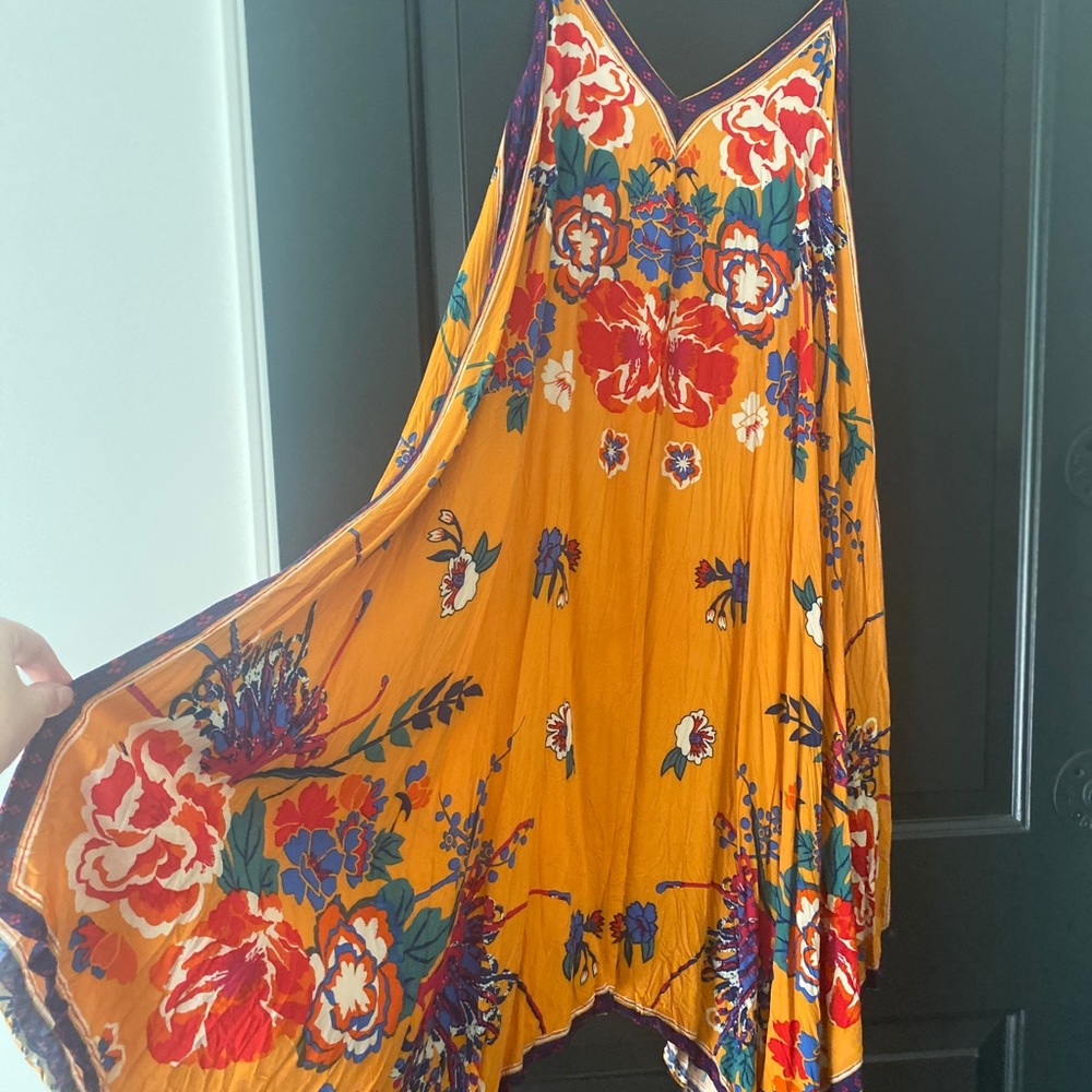 ✨ Jealous Tomato Asymmetrical Floral Dress